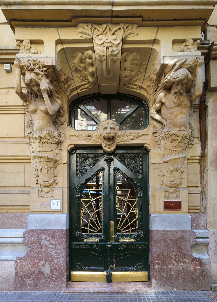 Portales protegidos Donostia San Sebastian